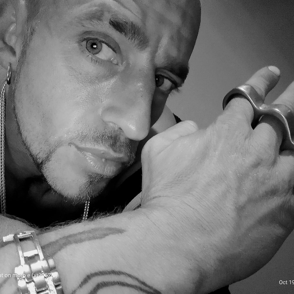 Meet your Posher, Aaron